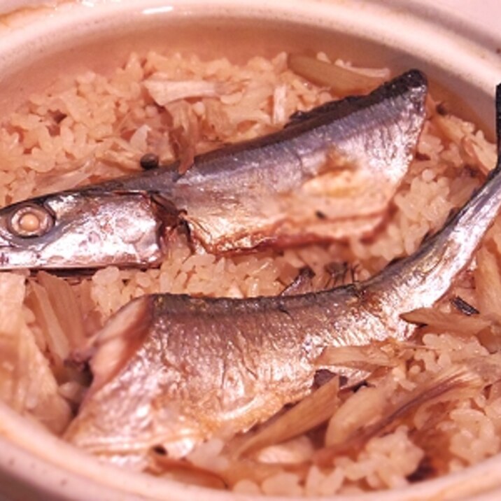 秋だ秋刀魚だ!秋刀魚と牛蒡の土鍋ご飯
